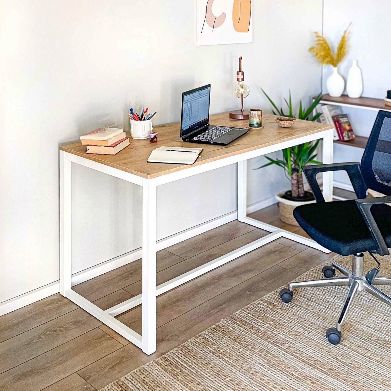 Çalışma Masası Modelleri: Ev ve Ofis İçin En İyi Seçimler