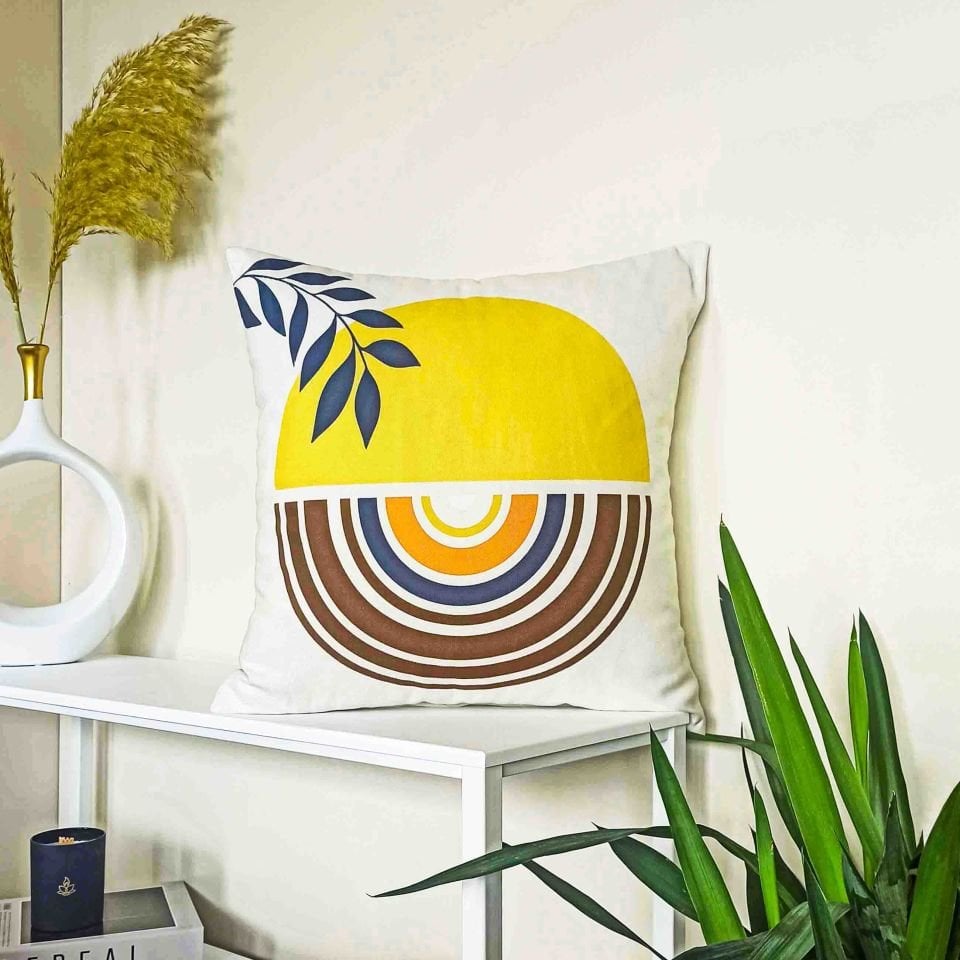 Güneş ve Gökkuşağı Kırlent Kılıfı