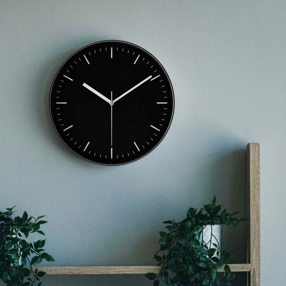 Minimalist Duvar Saati Siyah