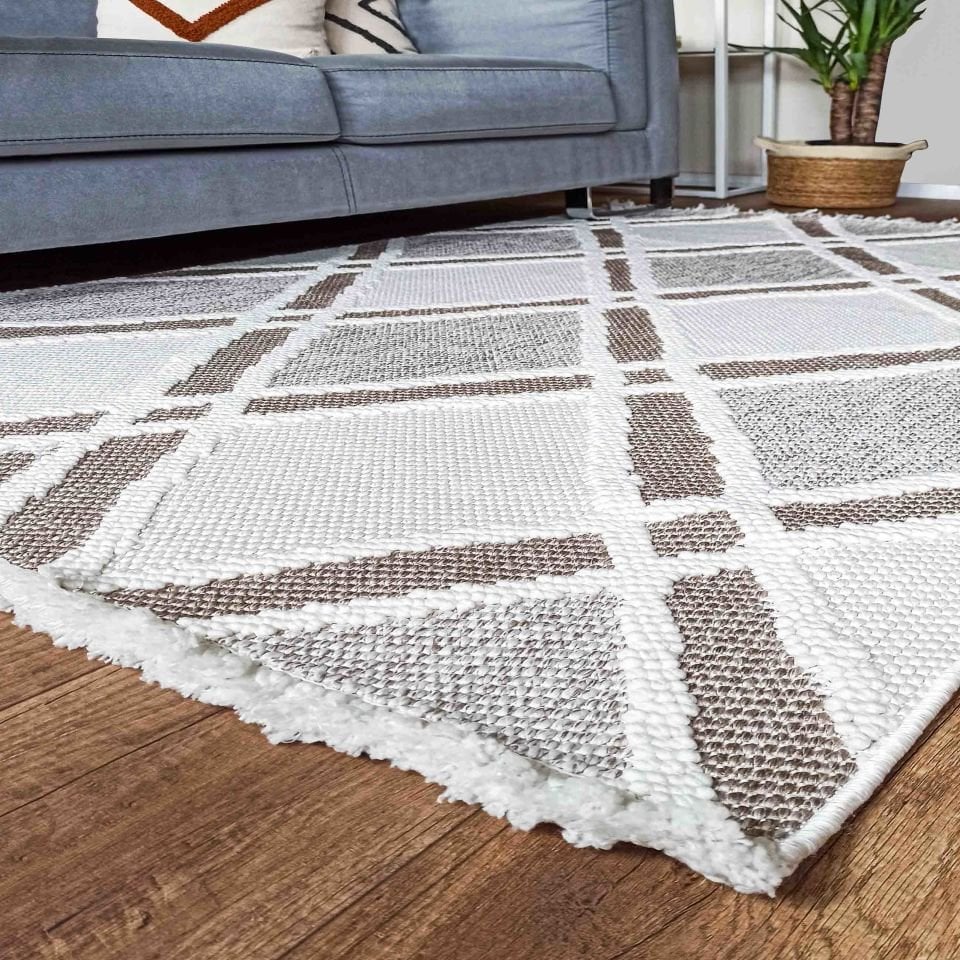 Punch İşlemeli Baklava Desenli