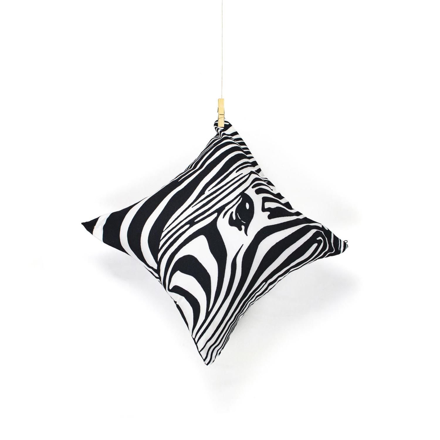 Zebra Desenli Kırlent Kılıfı